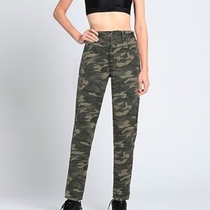 One Teaspoon Women’s New With Tags Camouflage Military Green Trouser NWT 24